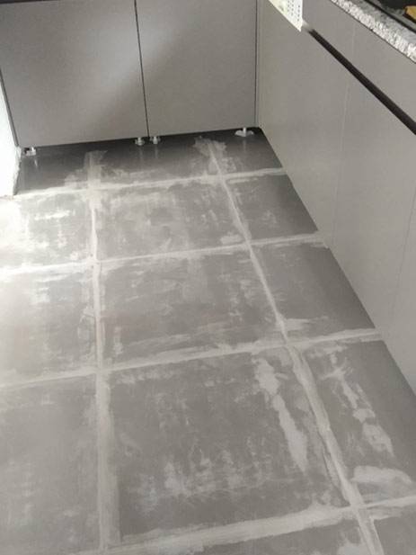 appartamento-alessandro-cantu-resinnova-rivestimento-pastellone-prima