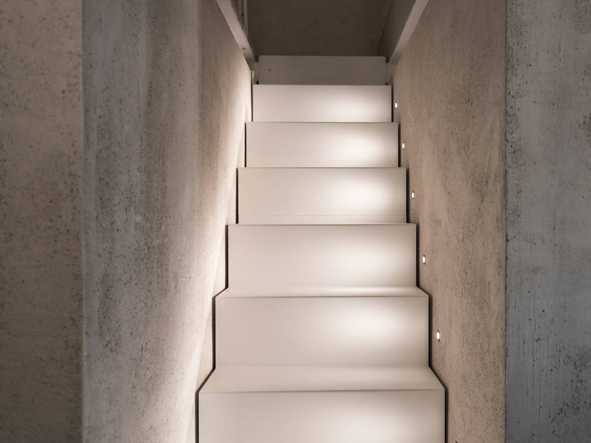 elekta-resinnova-resine-rivestimenti-pareti-pavimenti (4)