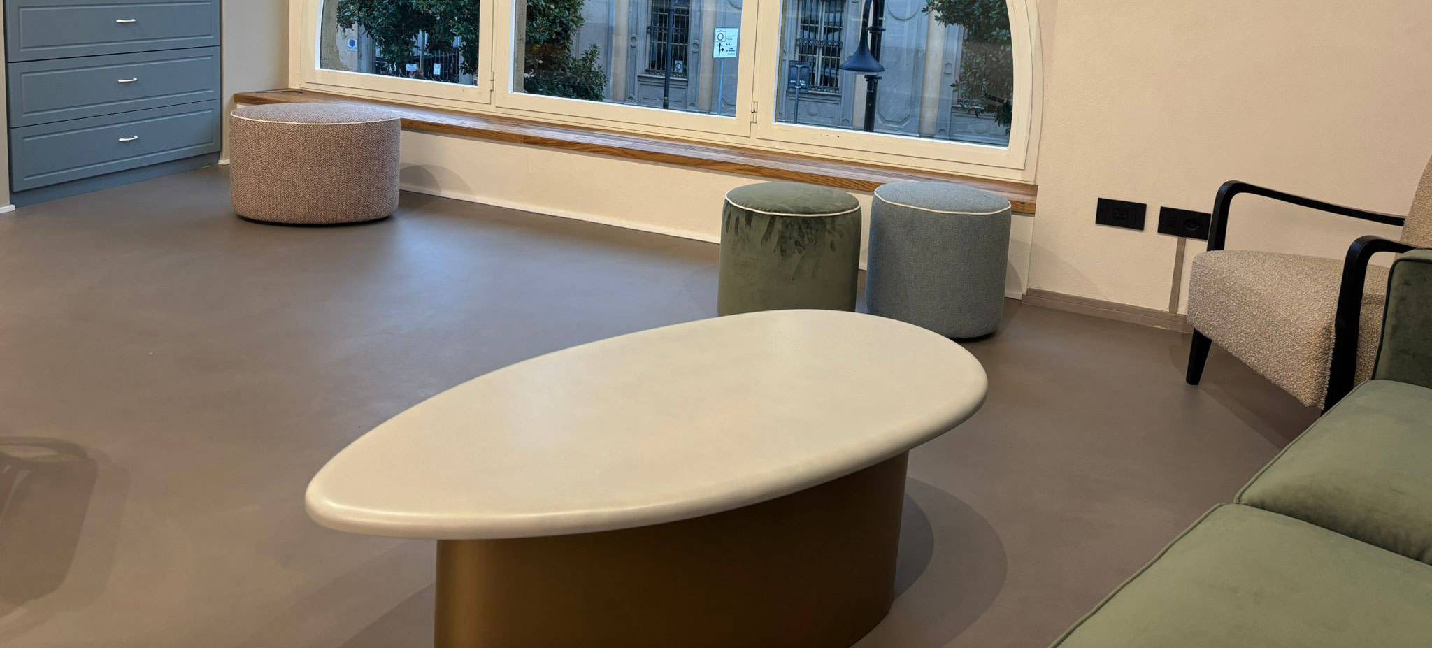 resinnova-resine-carta-da-parati-showroom-bergamo-6
